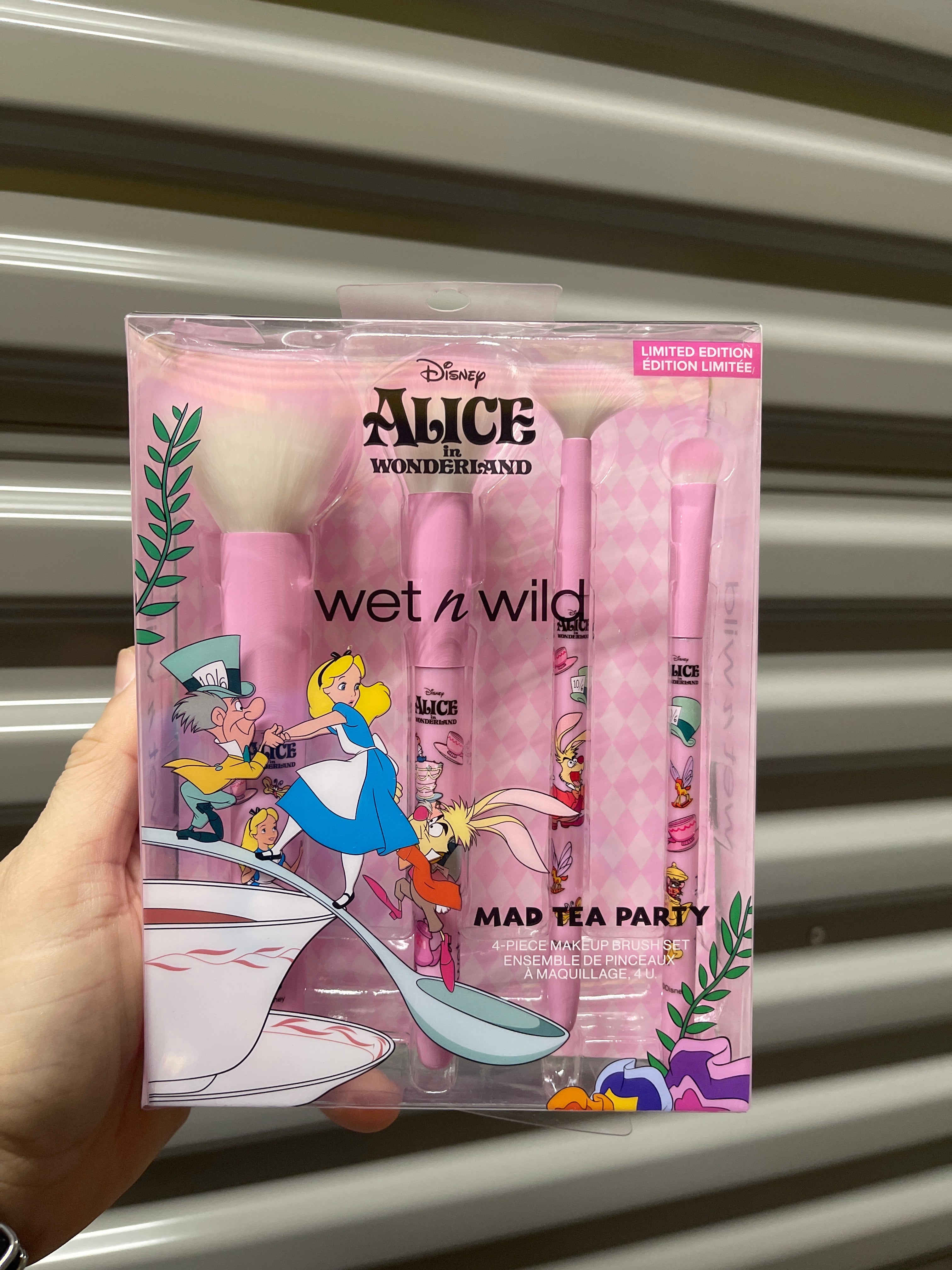 Set de Brochas Alicia en el Pais de las Maravillas